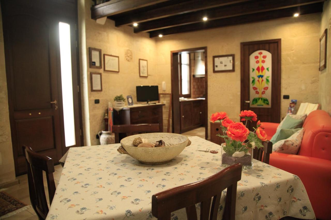 Dimora Dei Figuli Hotel เลชเช ภายนอก รูปภาพ
